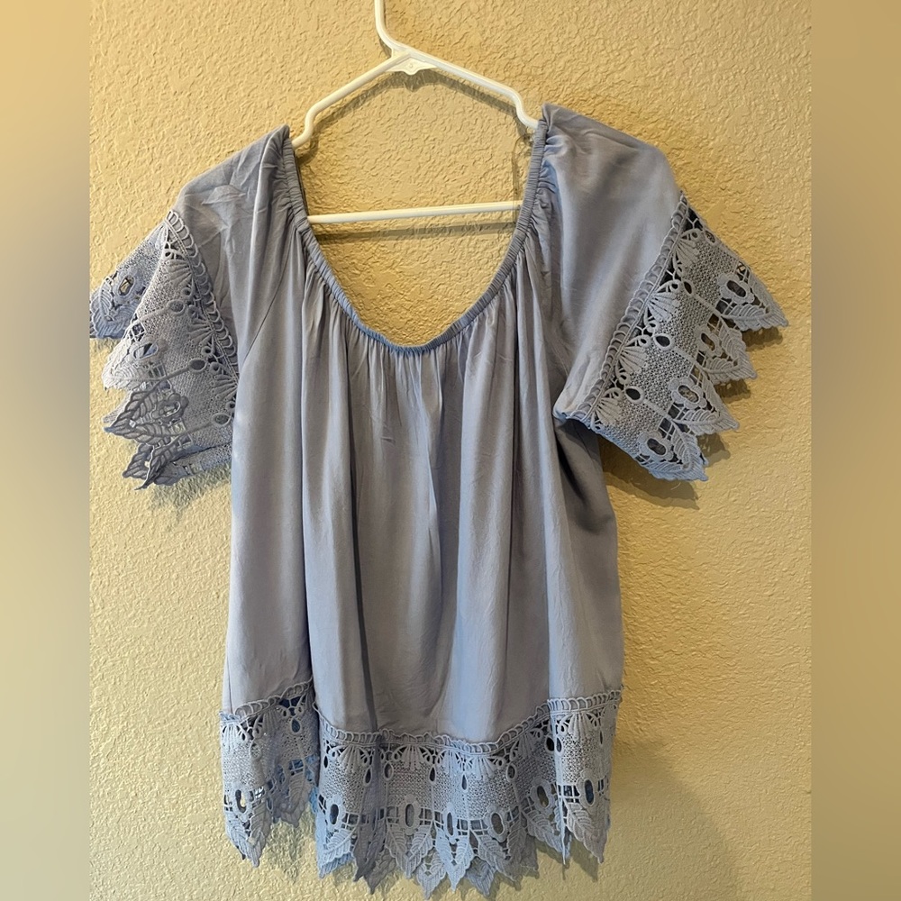 Iris brand blue blouse with lace detail size 1X